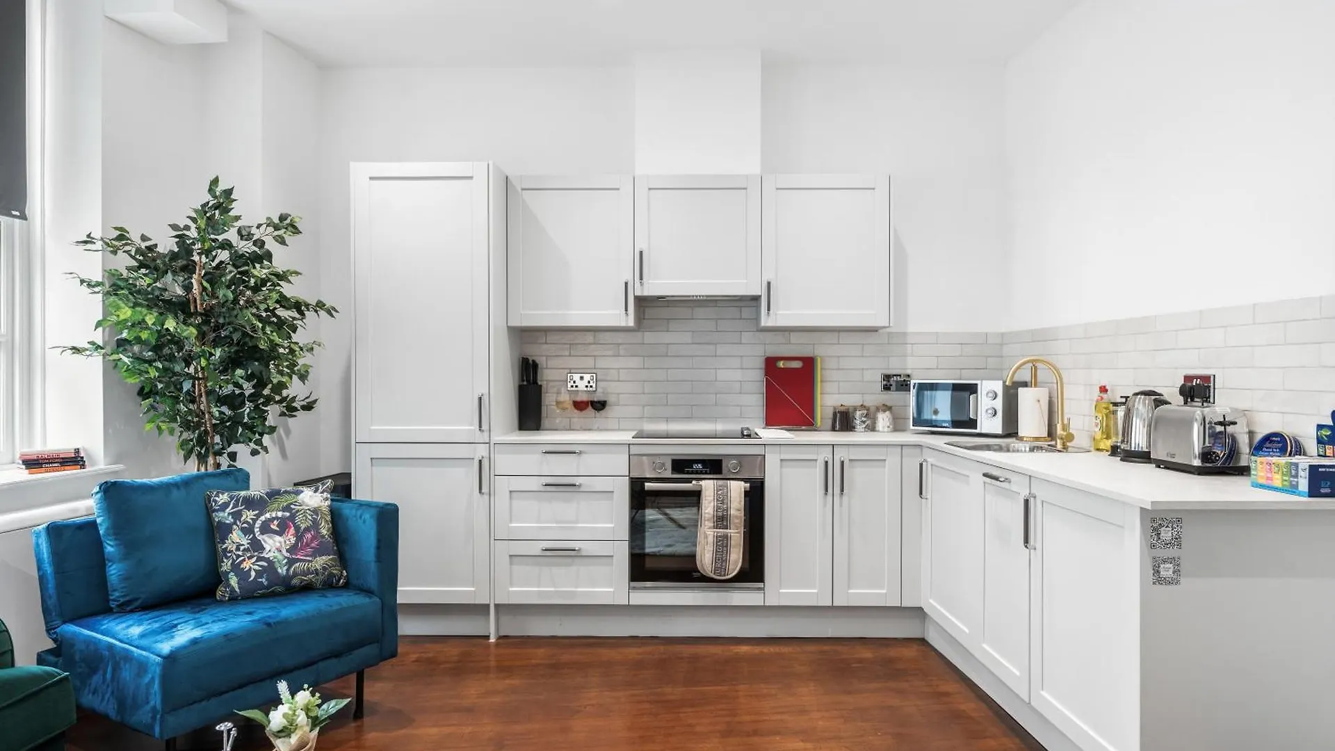 2 Bedroom Apartment By Sovereign Suites Short Lets & Serviced Accommodation In Brighton